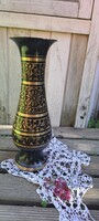 Indiai kézi vésett réz váza – 24 cm (fekete-arany)