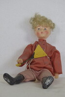 Vintage szovjet, orosz fiú baba gitárral A359