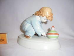 Zsolnay porcelán búgócsigás gyermek - sérült