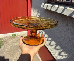 Meseszép talpas üveg  kínáló torta és süteményes