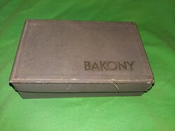 Antik "BAKONY" ÖNBOROTVA PENGE ÉLEZŐ borotvákkal leírással szép állapotú dobozzal a képek szerint
