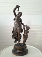 XIX. századi francia szobor - Eugene Capy (Fr. 1829-1894) : ﻿"Les Premiére Roses"
