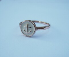 Aranyozott ezüst gyűrű horgony jelével, rozé arany