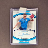 Nahitan Nández Uruguay Panini National Treasure On Card auto /49