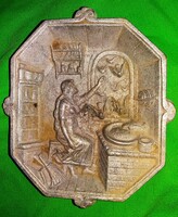Antik aluminium fém asztali tálka HAMUPIPŐKE mese jelenetes domborművel 12 x 14cm képek szerint