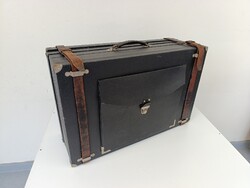 Antik bőrönd jelmez film színház kellék különleges méretű szemüveg karóra óra ügynök tálcás koffer