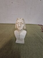 Régi Liszt Ferenc szobor.