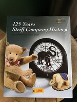 Régebbi angol nyelvű Steiff könyv Günther Pfeiffer 125 Years Steiff Company History
