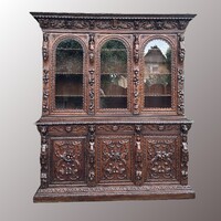 Neoreneszánsz könyvesszekrény