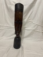 Vasfából készült afrikai fejszobor