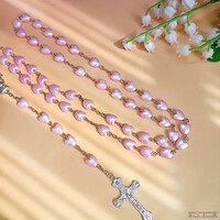 RÓZSAZSÍN SZÍVECSKÉS RÓZSAFÜZÉR , 57 cm  NYAKLÁNCNAK IS LEHET HASZNÁLNI, A SZÍVECSKE 0.7 cm SZÉLES.