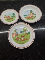 Zsolnay Pannónia Filmstúdió Vuk gyermek porcelán étkészlet tányér készlet