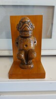 Kubai fa totem szobor