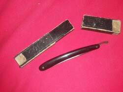 Antik szarunyeles, nyeles katona tiszti borotva dobozában gyűjtői darab a képek szerint