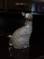 Díszes macska szobor