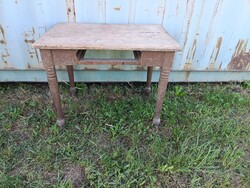 Népi paraszt asztal faragott