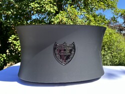 Dom Pérignon Champagne 8 palackos ón pezsgőhűtő jégmedence – Martin Szekely design, Royal Selangor