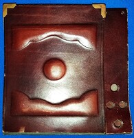 Régi vastag bőr bőrdíszműves füzet / napló notesz borító, írás alátét 14 x 12 cm a képek szerint