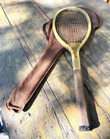 Antik Weszely István féle jelzett teniszütő eredeti jelzett tokjában régi sporteszköz