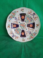 ANTIK Herendi Imari mintás tányér, szalag-koronás jelzéssel (1884-1896)