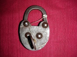 Antik kovácsoltvas szív lakat/szemérem lakat