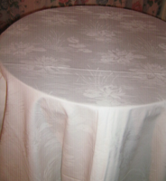 Csodaszép tavirózsás fehér damaszt paplanhuzat