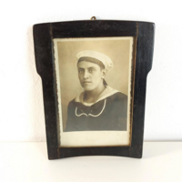 Második világháborús jugoszláv tengerész fotó fa keretben az 1940-es évekből "MORNARICA"