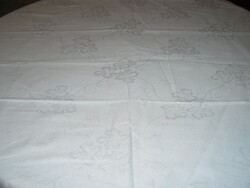 Gyönyörű leveles damaszt párnahuzat