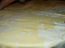 Csodaszép liliomos damaszt párnahuzat