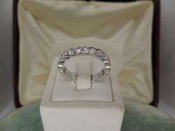 Fehérarany half eternity gyűrű 9 brillel cca 0.72 ct