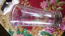 Régi , üveg , konyhai mérőedény , magyar feliratokkal , sérülésmentes állapotban .