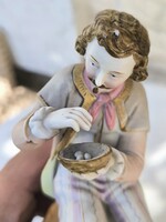Antik biszkvit porcelán különleges szobor. Valószínűleg làmpa talp !.Híres figura. Meissen stílusú