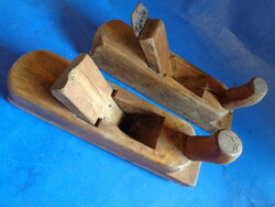 2 db régi asztalos gyalu