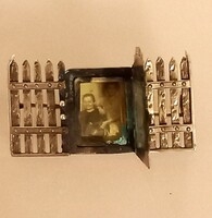 Ezüst melltű, bross, kitűző, fényképtartós