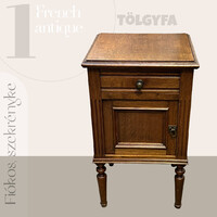 Antik éjjeliszekrény, kisszekrény
