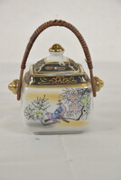 Keleti porcelán kosárka A233