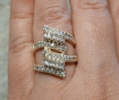 50 szikrázó cirkonkővel kirakott monumentális 925 jelzett ezüstgyűrű