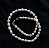 Pasztellszínű tenyésztett gyöngy nyakék - barack/rózsaszín árnyalatú gyöngyökkel - gyöngysor