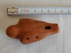 Cserép okarina körtemuzsika madársíp fecske alakú