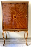 Gyönyörű bárszekrény, kabinetszekrény