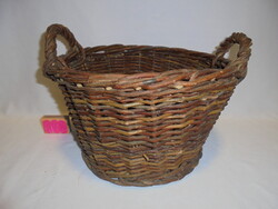 Régi, vessző fonott kosár, kas