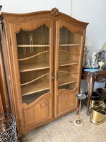 Neo barokk könyves szekrény