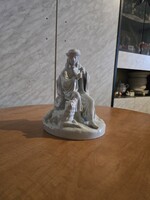 Zsolnay Furulyázó juhász szobor - pici sérülés
