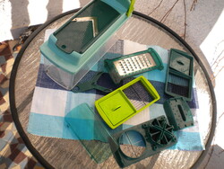 Konyhai eszköz: szeletelő és reszelő-készlet