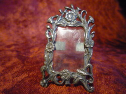 Ezüst  kis méretű  fénykép tartó, fotó keret 2110 14 /3
