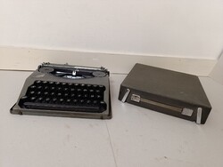 Antik írógép Schreibmaschine typewriter dobozában Hermes baby 313 5443