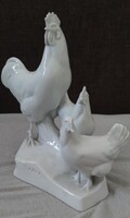 Zsolnay porcelán Sinkó András tyúkudvar mázolatlan (lepattogzott)