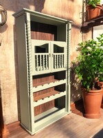 Olive színű, keleties hangulatú bárszekrény