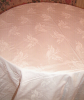 Csodaszép fehér gyöngyvirágos damaszt paplanhuzat