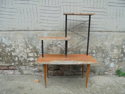 Retro virágtartó állvány